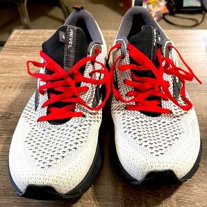 Brooks Revel 4 running shoe